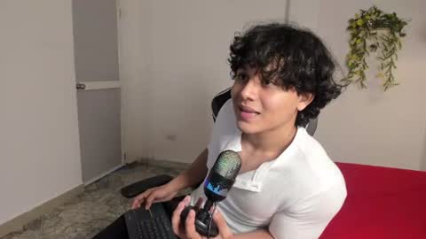 latin_beastx online show from June 18, 8:25 pm