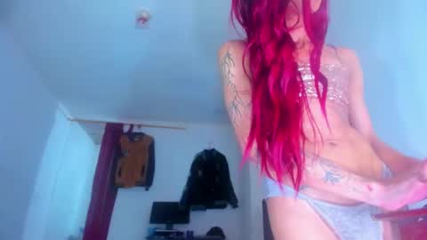 Snapshot of latin_big_01 chatting on October 6, 7:26 am latin_big_01 online show from October 6, 7:26 am