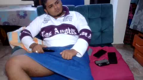 latin_curiousxxx online show from June 18, 6:46 pm