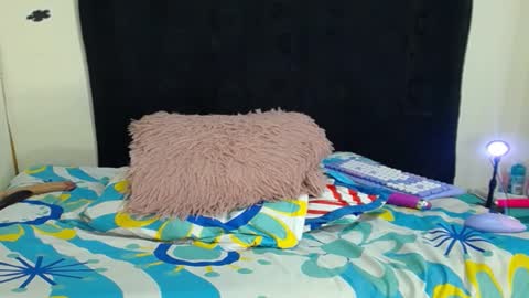 karen online show from December 4, 4:04 am