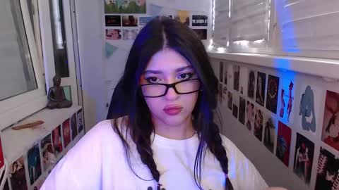 miiiiiiaaaa online show from February 11, 11:09 am