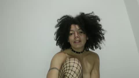 Latinacoka online show from October 16, 1:49 am