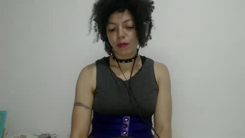 Latinacoka online show from January 17, 2:08 am