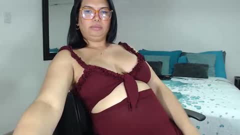 FLOR SALVAJE online show from April 15, 4:27 am