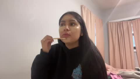 latinamamii1121 online show from February 22, 10:56 pm