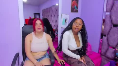 latinas_anales online show from January 31, 1:45 pm