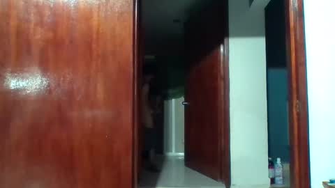 Snapshot of latinbigdick2 chatting on January 8, 2:35 am Robert online show from January 8, 2:35 am