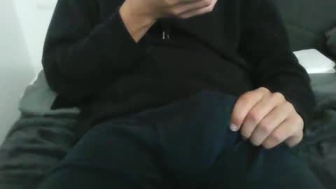 latinman7945 online show from February 3, 7:02 am