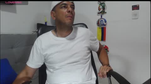latinmartin254 online show from July 16, 1:53 am
