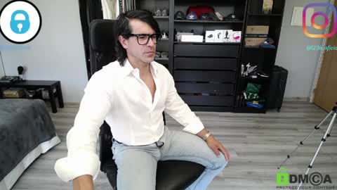 sam online show from April 2, 1:51 pm