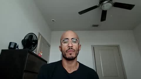 latinomixedbbc online show from November 30, 8:05 pm