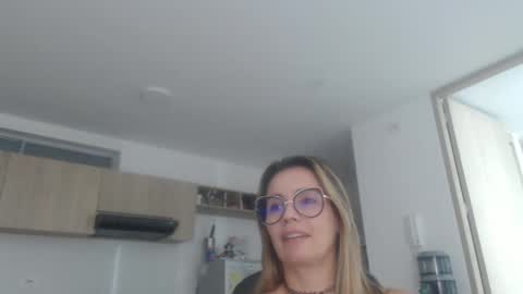 latinpaprika online show from February 21, 2:27 pm