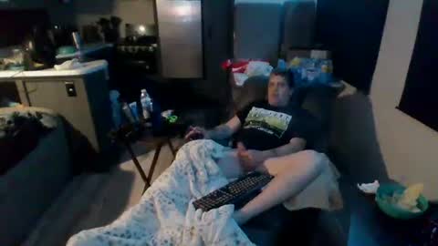 latniter online show from January 28, 9:08 am