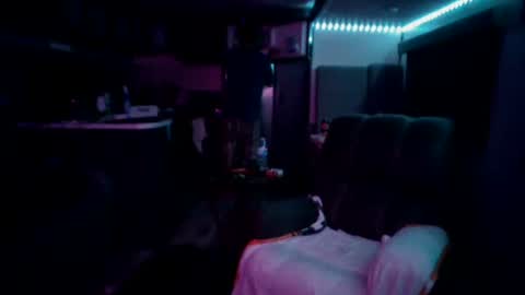 latniter online show from January 10, 8:18 am