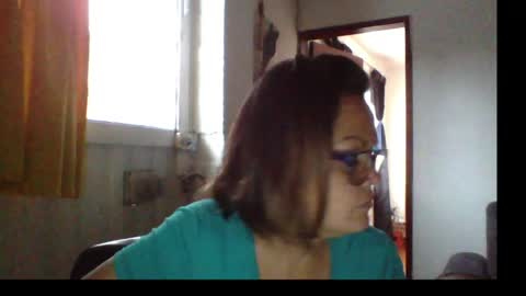 Laura online show from May 28, 8:29 pm