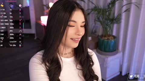 Snapshot of lau__1 chatting on September 25, 8:05 pm IG 1lau  1 X 1lau  1 online show from September 25, 8:05 pm
