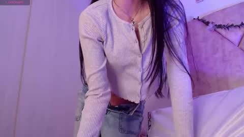 Snapshot of laugreen chatting on October 21, 10:46 pm Laura online show from October 21, 10:46 pm