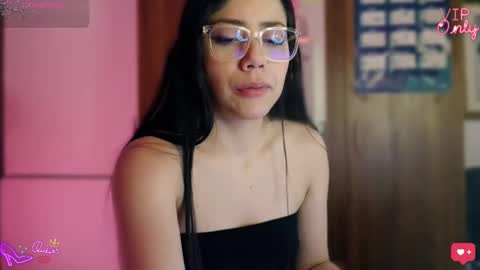 laujgray online show from March 18, 5:13 am