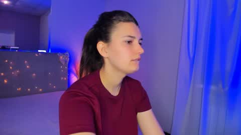 Laura online show from May 19, 4:52 am