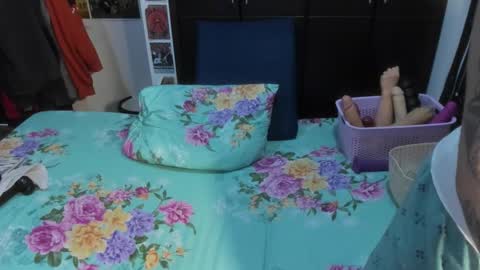  Wen  online show from February 10, 6:44 pm