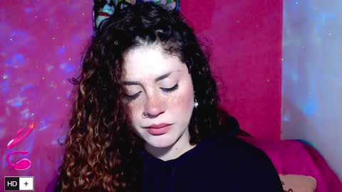 weedcam Curly Laura OF    online show from March 12, 1:26 pm
