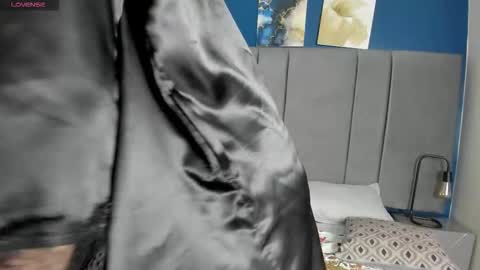 laura hotties online show from January 14, 6:05 pm