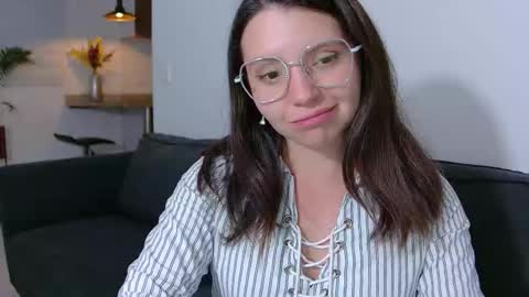 Laura Lee. online show from January 15, 1:03 am