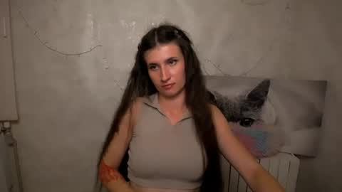Laura online show from July 9, 1:26 pm