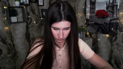 Laura online show from January 16, 7:45 pm