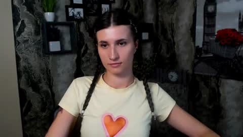 Laura online show from June 26, 5:46 am