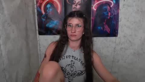 Laura online show from July 7, 7:23 am