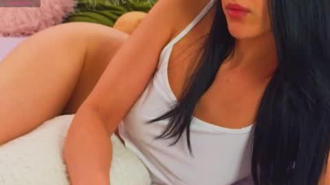 Snapshot of lauramirage chatting on October 22, 10:51 am LauraMirage online show from October 22, 10:51 am