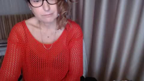 Lauraoven1 online show from November 8, 11:02 am