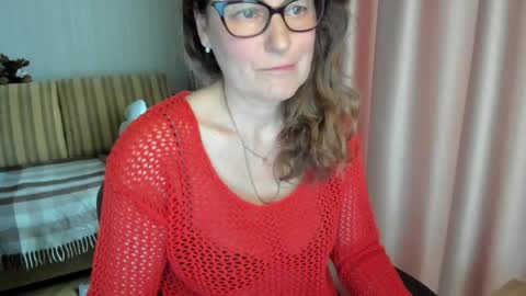 Lauraoven1 online show from April 26, 10:35 am