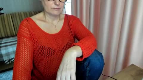 Lauraoven1 online show from March 4, 7:27 am