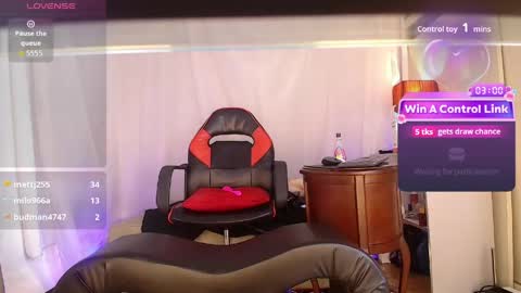 Laura Sofia online show from May 11, 3:51 pm