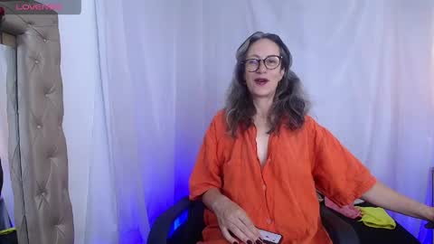 Laura Sofia online show from May 14, 10:46 am