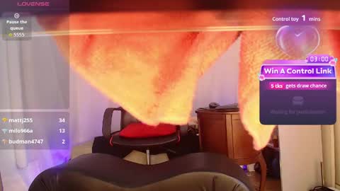 Laura Sofia online show from May 11, 4:04 pm
