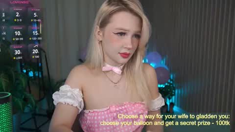  Laura  online show from September 21, 6:39 am