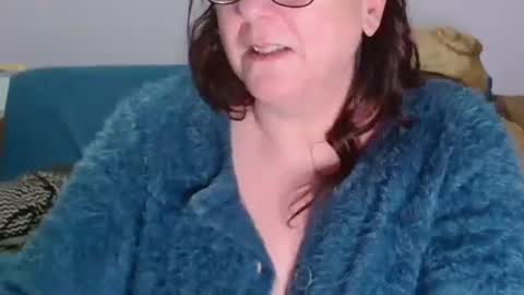 laureanne online show from January 11, 10:32 am