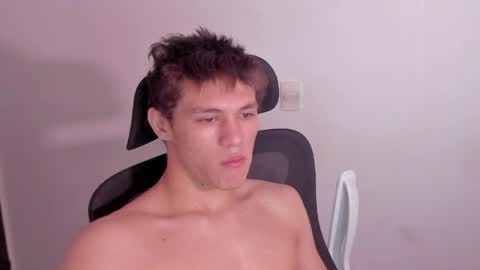 Laureent online show from April 5, 2:03 pm