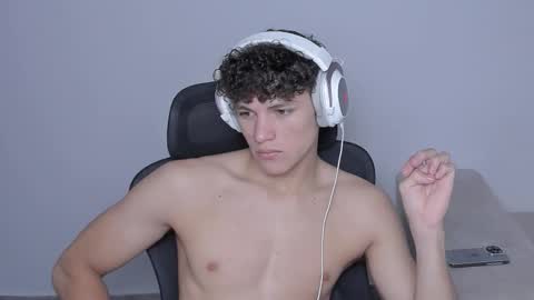 Laureent online show from October 2, 9:46 pm