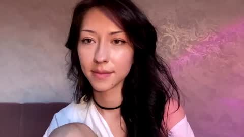 laurelimaino online show from July 1, 4:59 pm