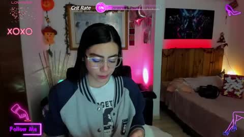 Lauren online show from March 4, 9:18 am