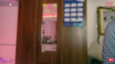 Lauren online show from March 27, 3:34 am