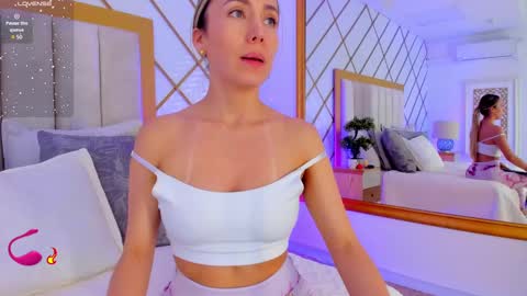 Snapshot of laurencarter1 chatting on March 10, 12:28 pm    online show from March 10, 12:28 pm