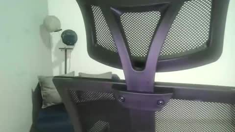 laurenhot94 online show from February 22, 9:17 pm