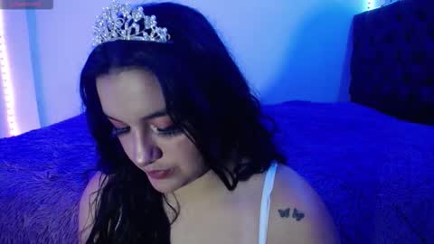 Snapshot of laurenkenner28_ chatting on October 22, 7:15 pm laurenkenner28_ online show from October 22, 7:15 pm
