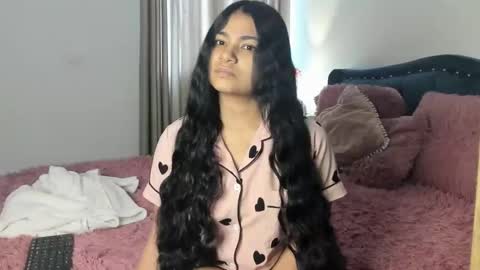 daniela angel     online show from March 18, 12:33 pm