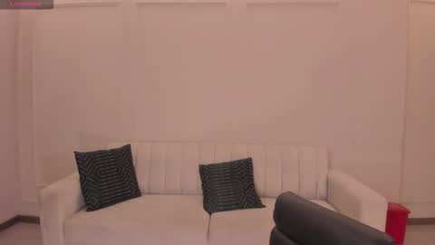 Lau  online show from January 13, 3:14 am